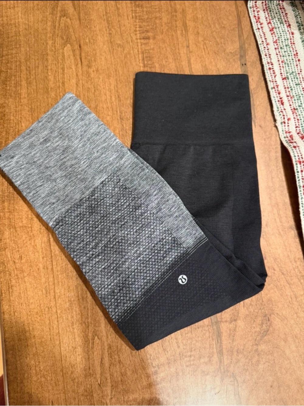 lululemon athletica Black and Gray Seamless Leggings